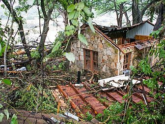 30 missing in Texas floods